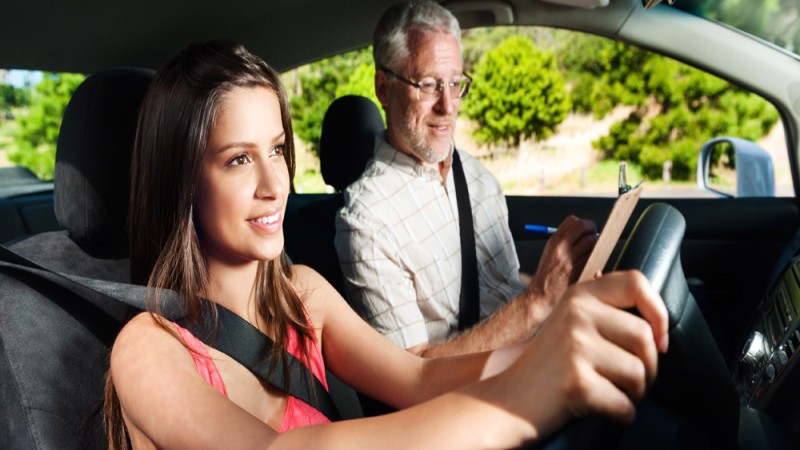 50% զեղչ ավտովարման համար "Easy Driving"-ի կողմից։ 1 ժամն ընդամենը 2 500 դրամ 5 000 դրամի փոխարեն։